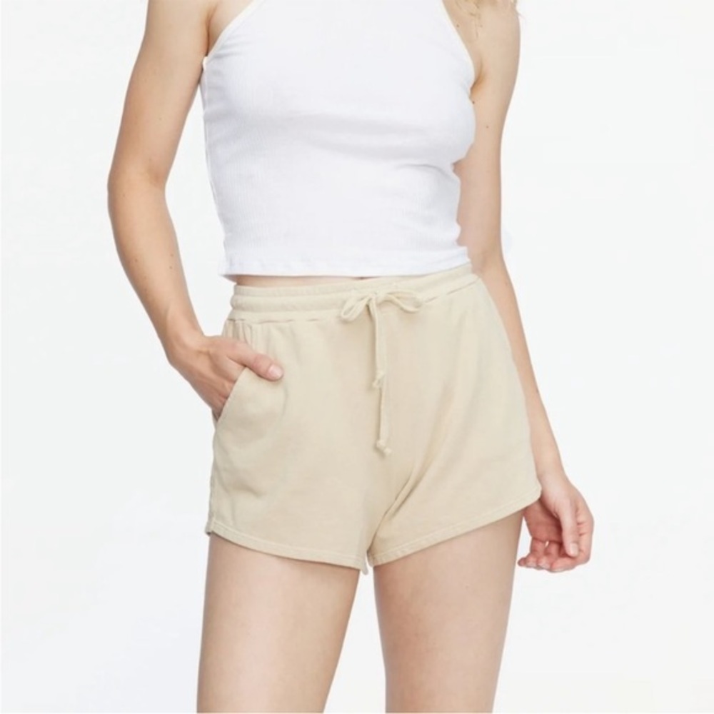 NEW LACAUSA‎ X Revolve Zephyr Shorts Toast - Picture 3 of 11